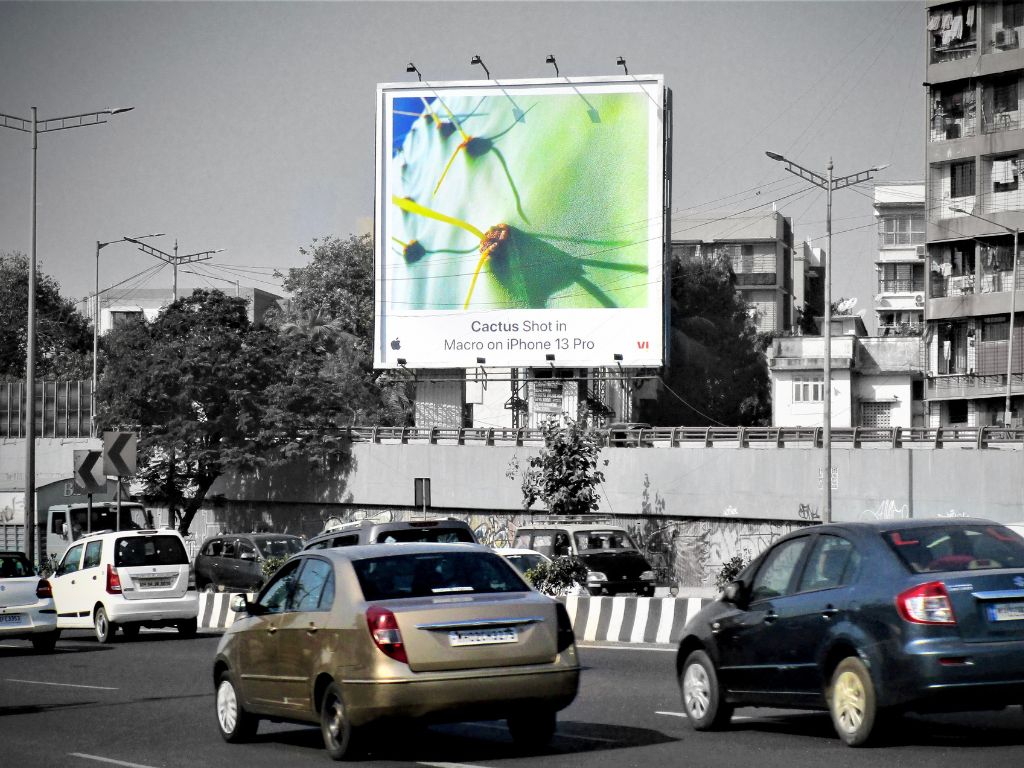 Digital out-of-home advertising display by Selvel in Andheri Mumbai